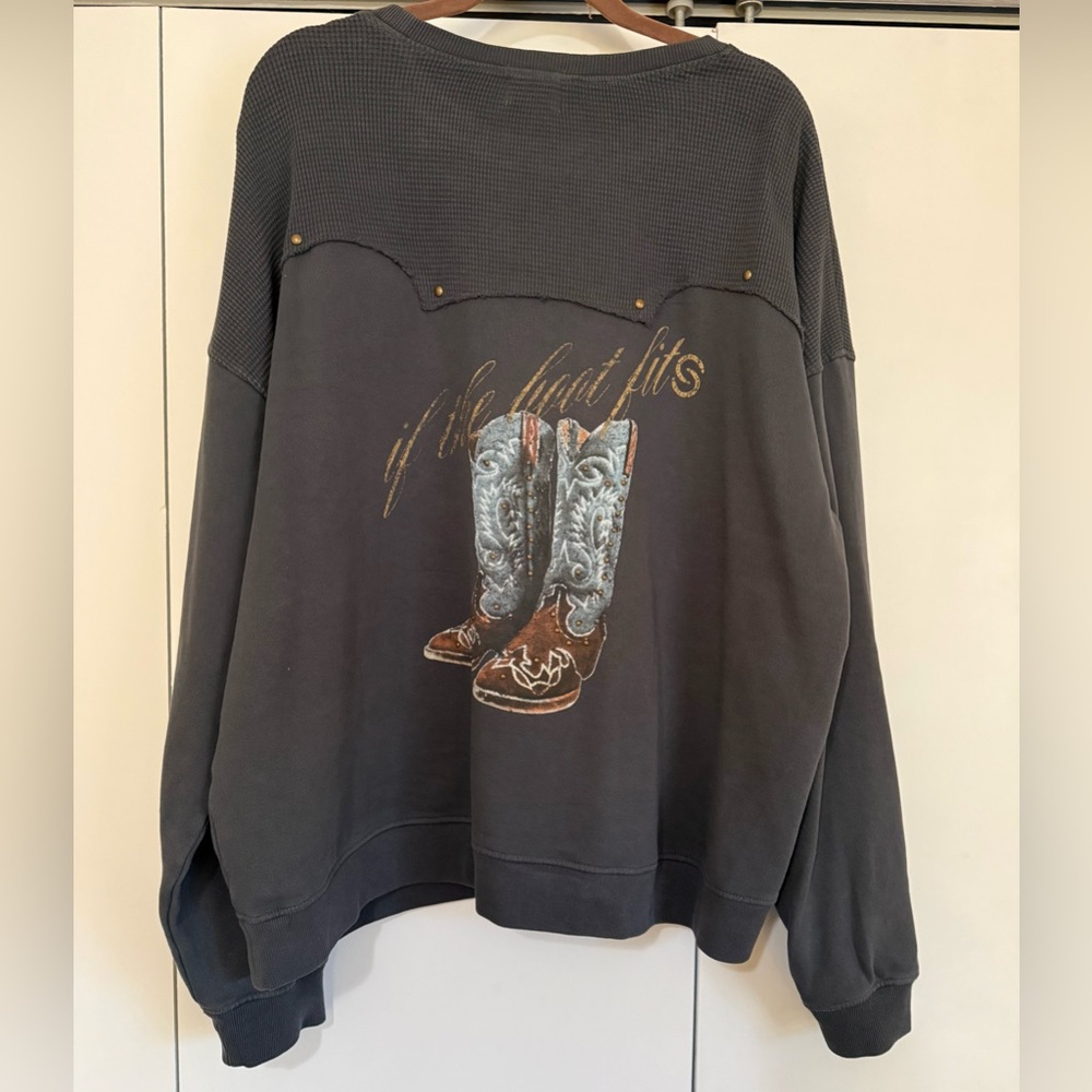 Charcoal Graphic Sweatshirt with Boots Design